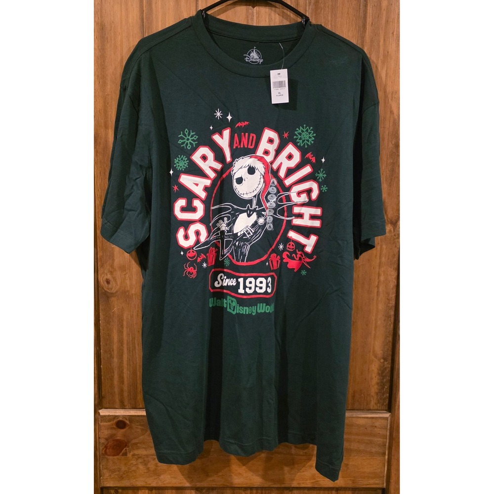 Disney T-Shirt Mens XL Green New Nightmare Before Christmas Scary and Bright Tee